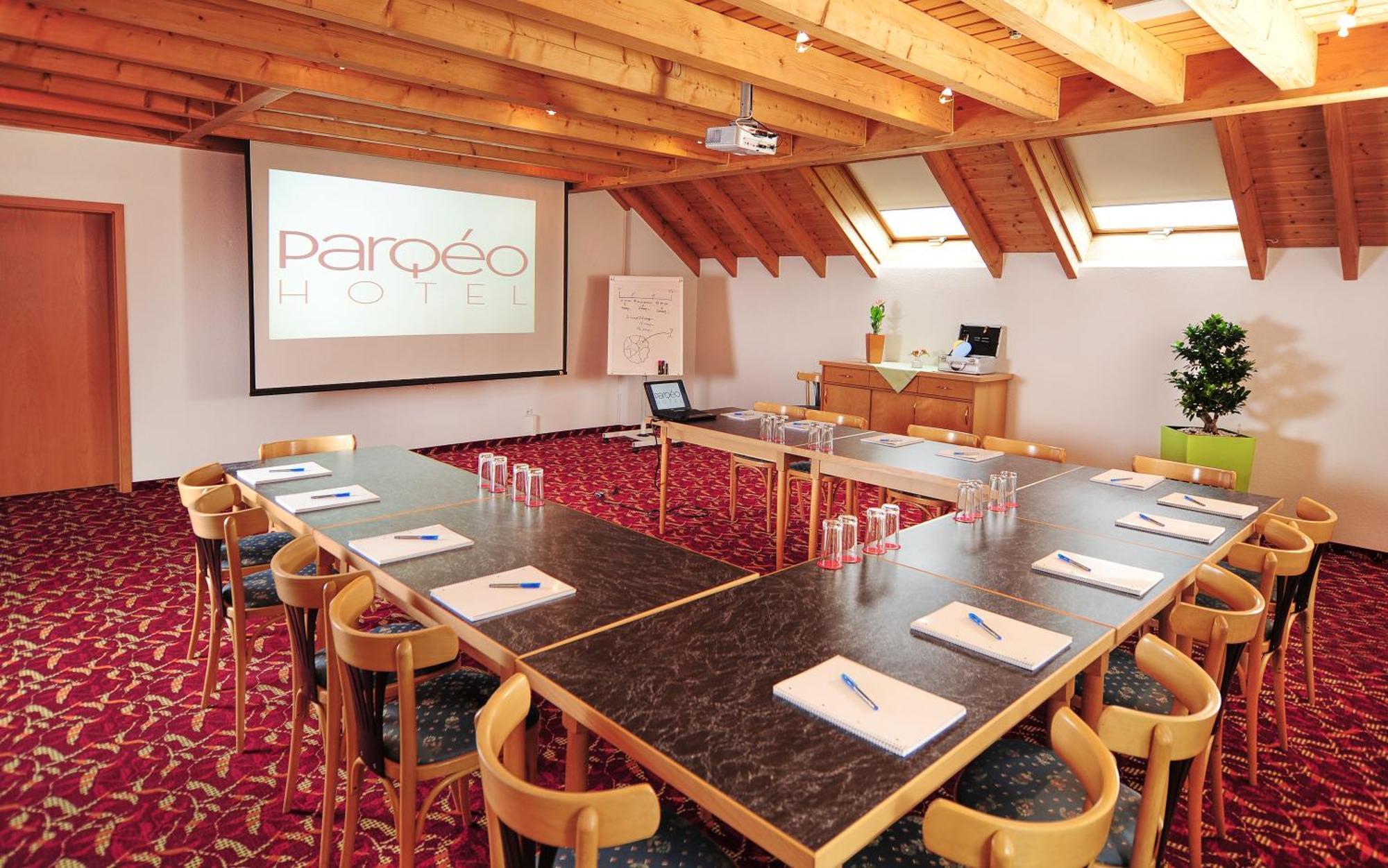 Hotel Parqeo Im A66 เกลน์เฮาเซน ภายนอก รูปภาพ