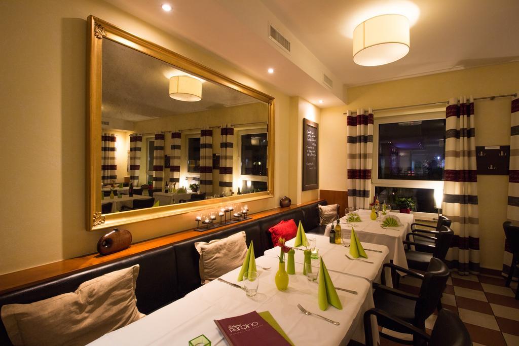 Hotel Parqeo Im A66 เกลน์เฮาเซน ภายนอก รูปภาพ