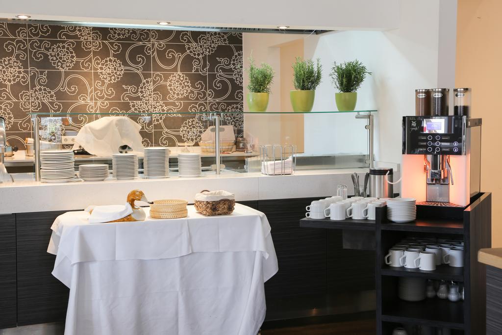 Hotel Parqeo Im A66 เกลน์เฮาเซน ภายนอก รูปภาพ
