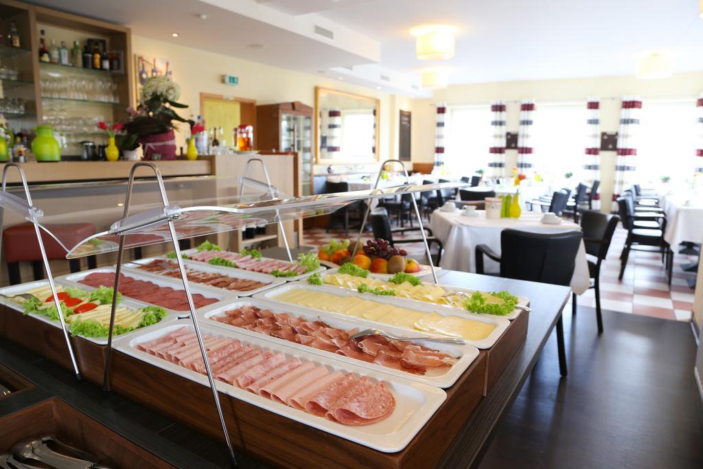 Hotel Parqeo Im A66 เกลน์เฮาเซน ภายนอก รูปภาพ